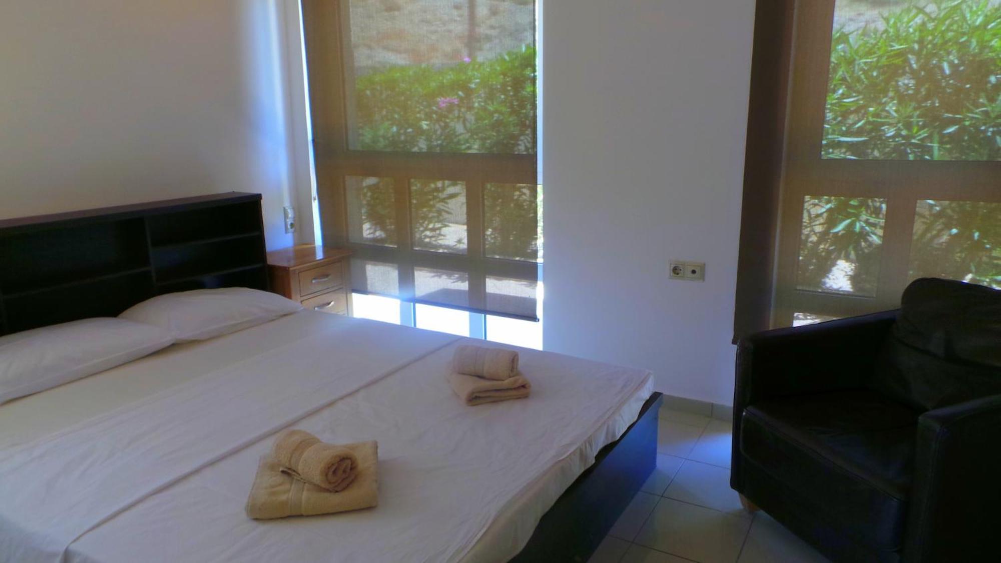Lagada Resort Makrýgialos Eksteriør bilde