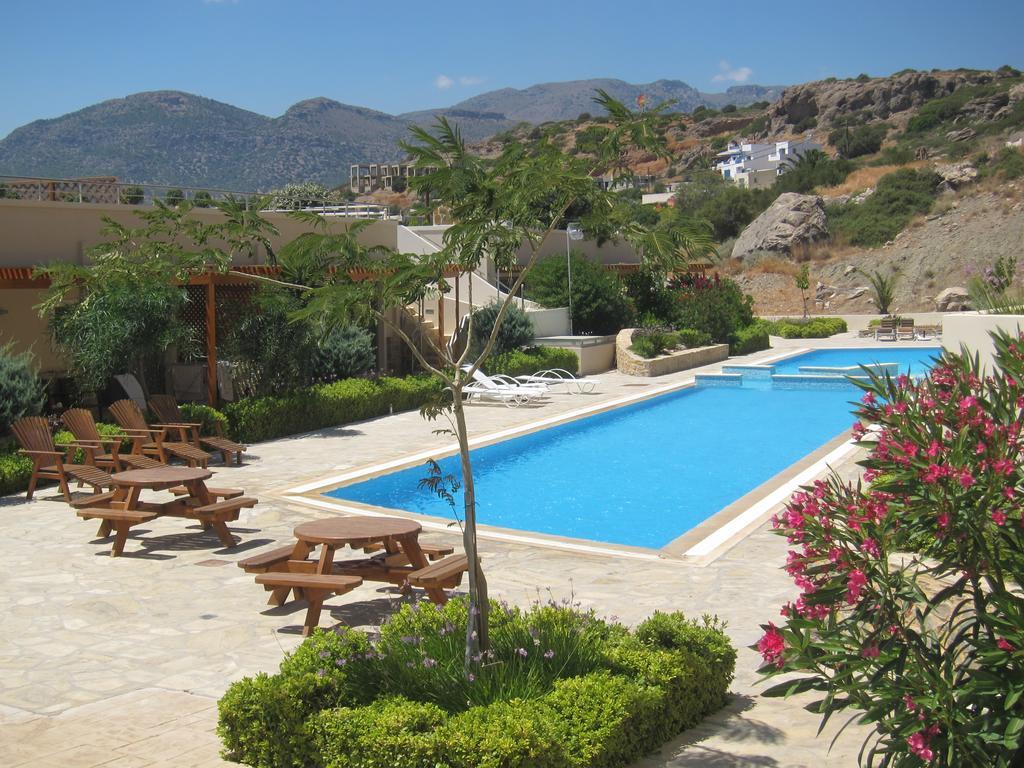 Lagada Resort Makrýgialos Eksteriør bilde